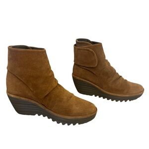 Fly London Yegi slouchy platform wedge bootie chestnut suede size 39/ 8-8.5